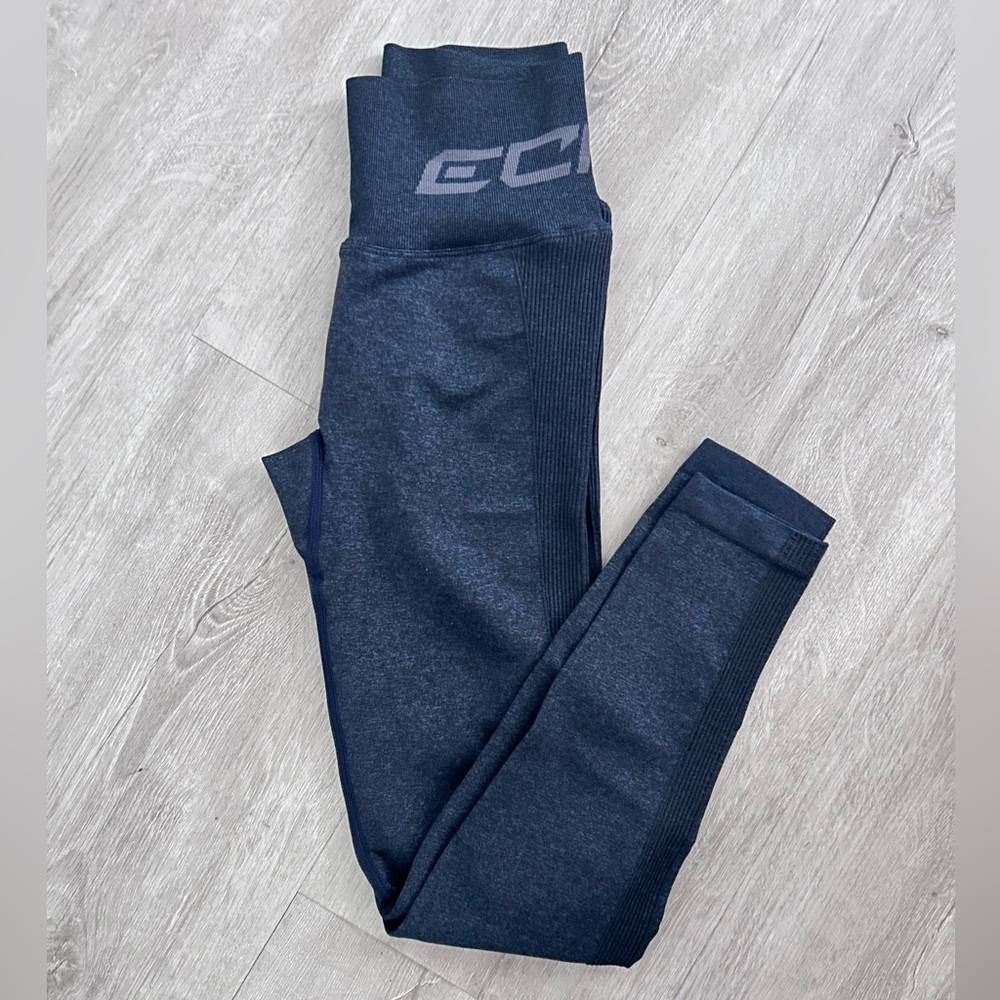 Echt Arise scrunch leggings, Navy, like new